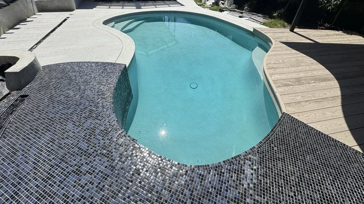 Swimming pool coping Melbourne